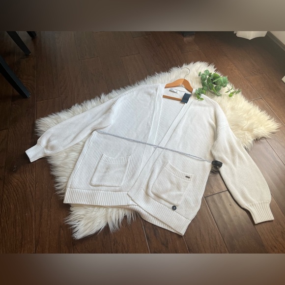 NWT! Hollister Sweater Womens Small White Long Cardigan Open Front Long Sleeves - Picture 3 of 9